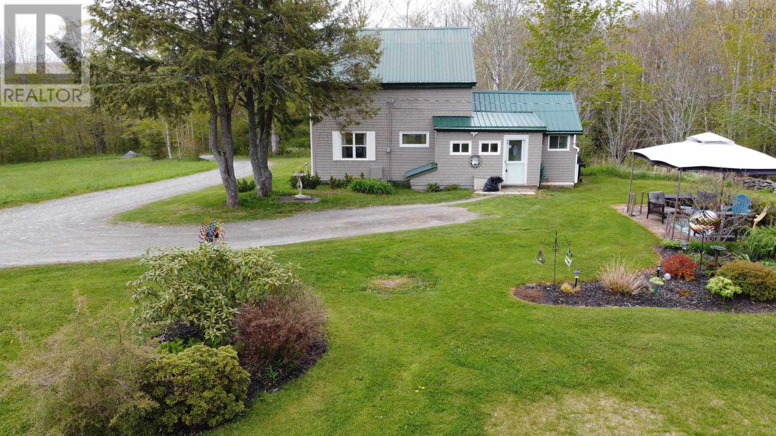 584 Ellershouse Road, For Sale in West Hants Zoocasa