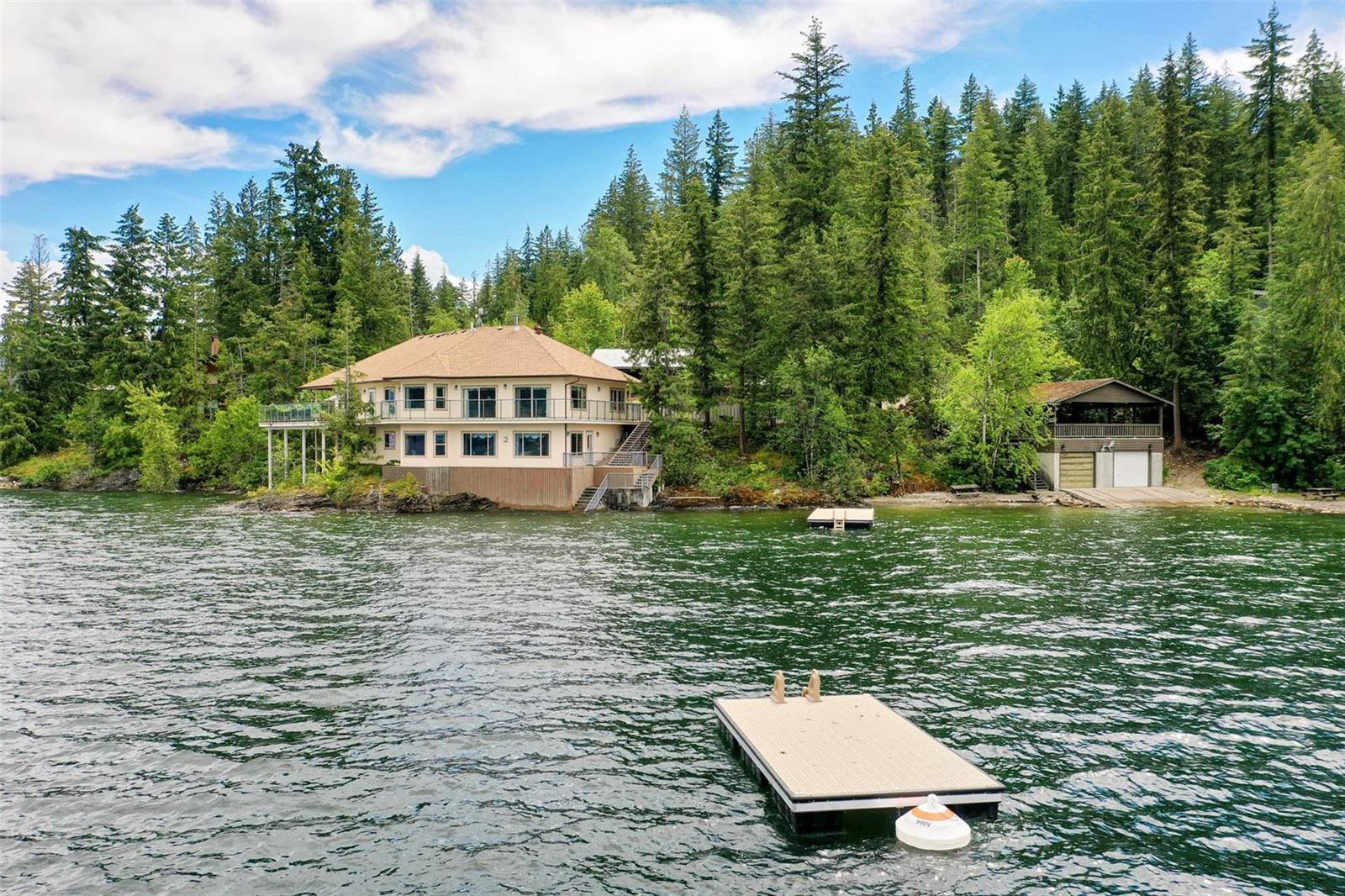 5615 Eagle Bay Road, For Sale in Columbia Shuswap C Zoocasa