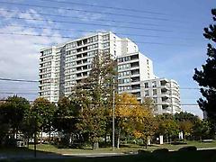 806-11 Townsgate Dr, Vaughan, Ontario, L4J8G4
