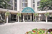 45 Kingsbridge Garden Circ