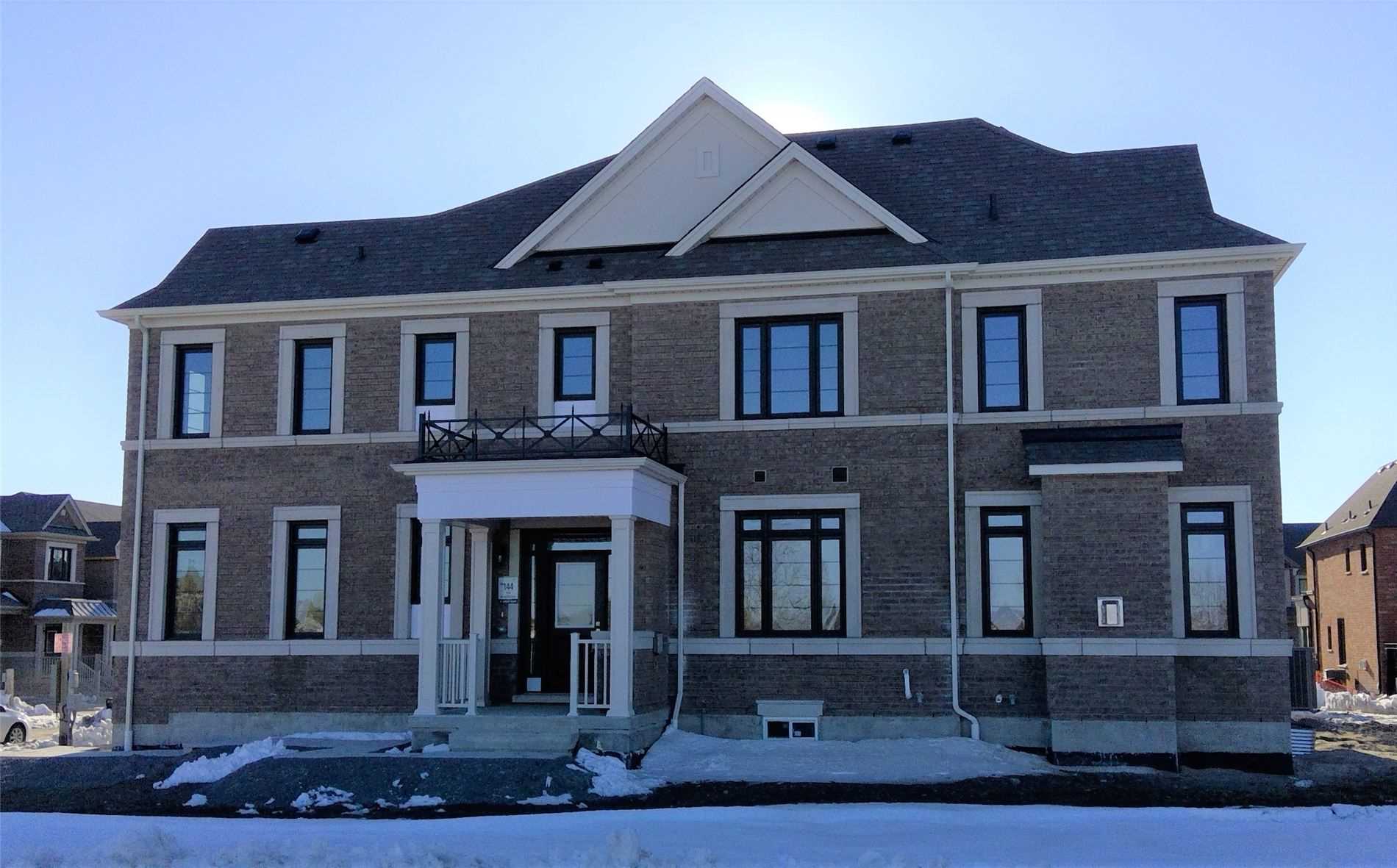 38 Floodgate Rd, Leased in Whitby Zoocasa