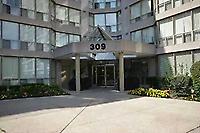 309 Major Mackenzie Dr E