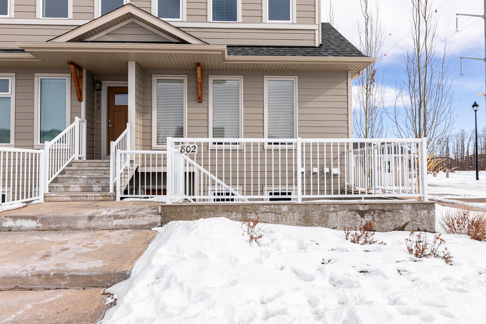 802 339 Viscount Drive, Sold in Red Deer Zoocasa