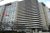 3590 Kaneff Cres