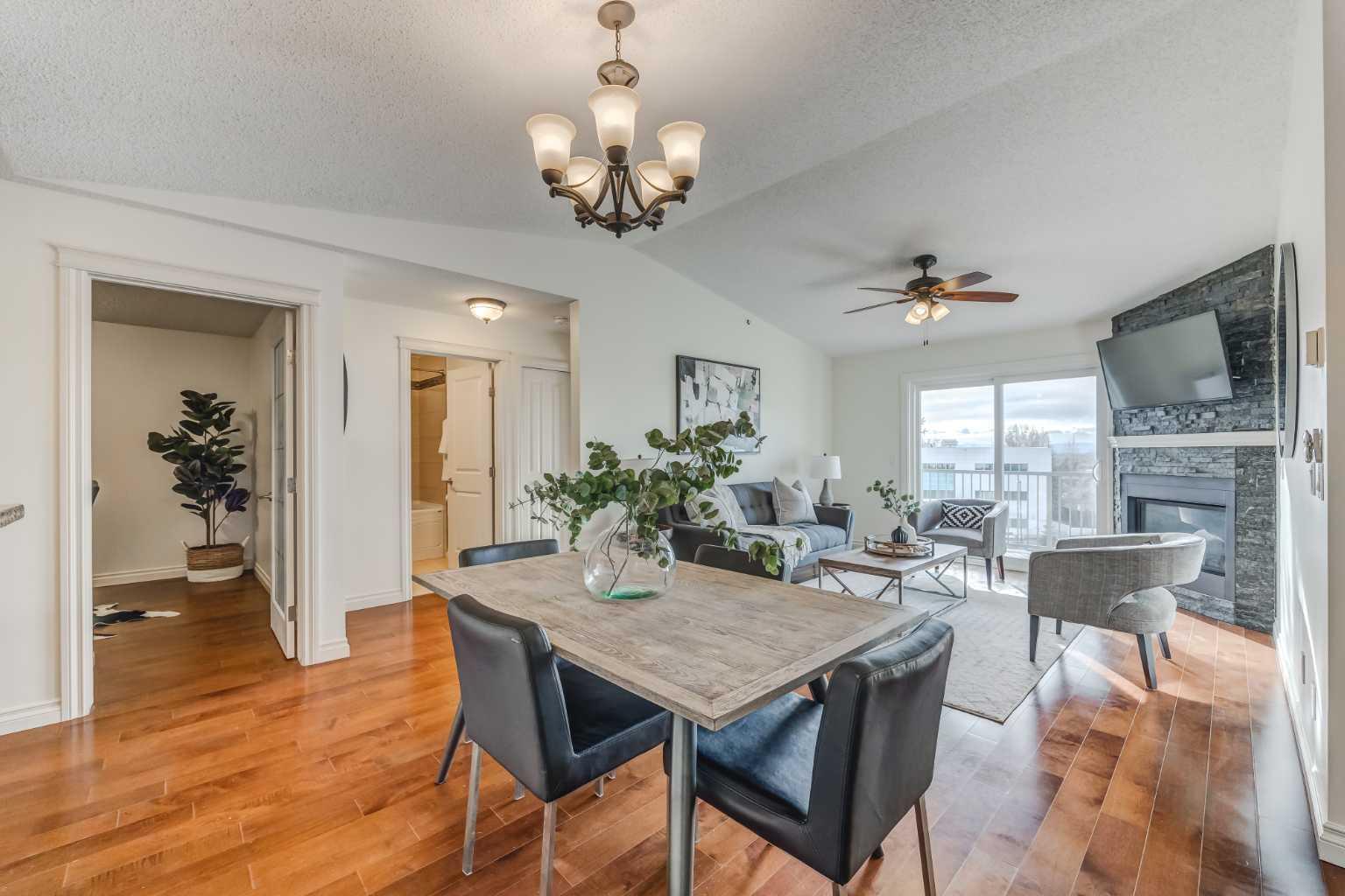 418 33 Arbour Grove Close Nw, Inactive in Calgary Zoocasa