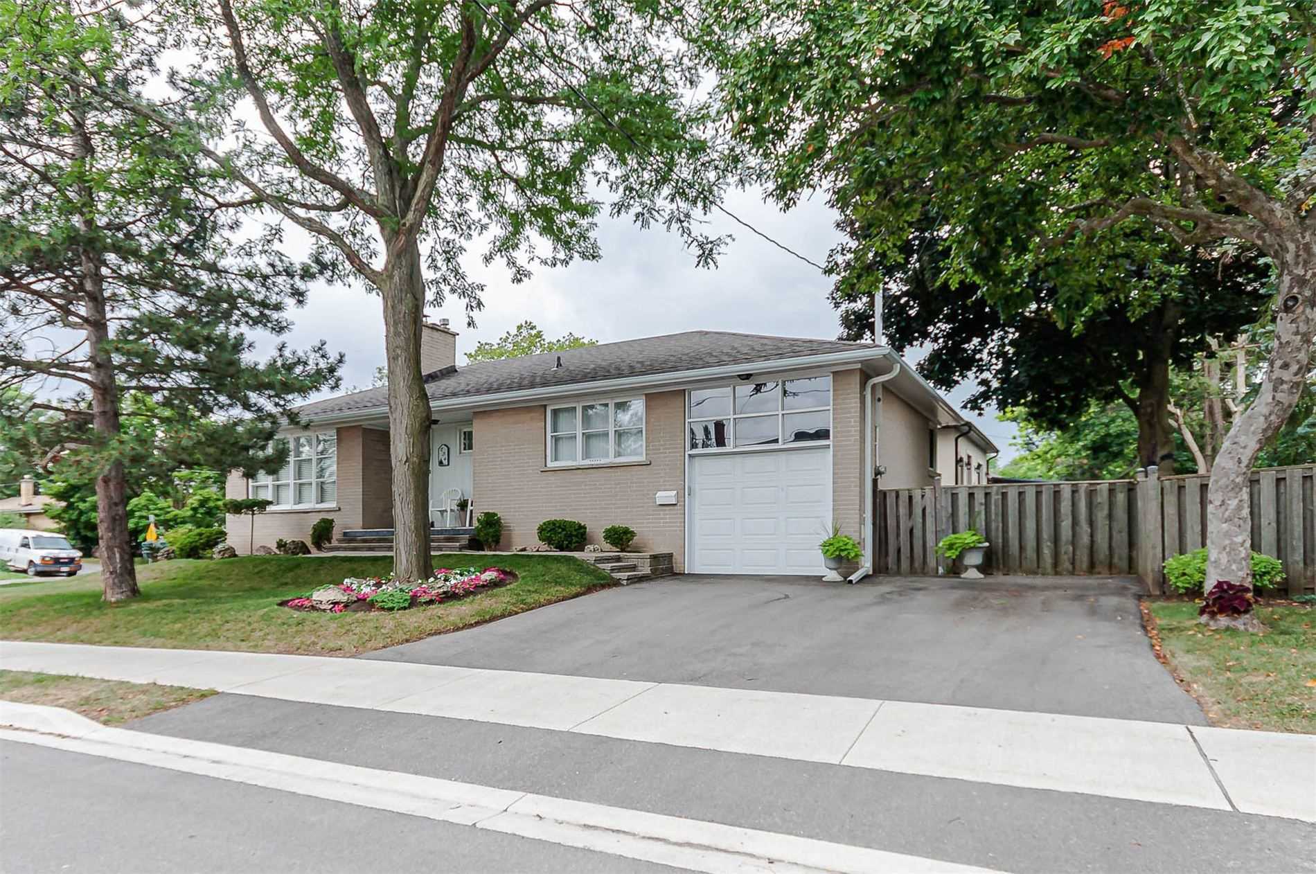 234 Tampico Rd, For Sale in Richmond Hill Zoocasa