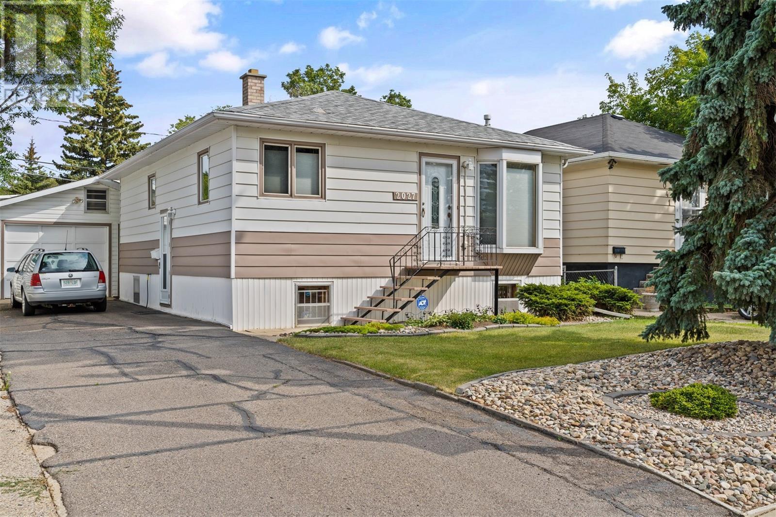 2027 Pasqua St, Regina (SK823980) Zoocasa