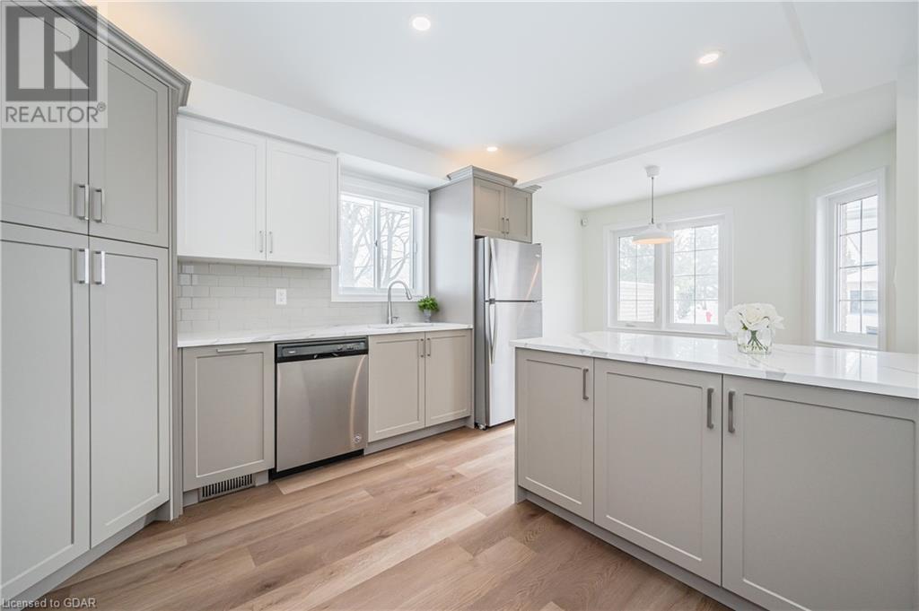 95 Beasley Crescent Unit 13, Cambridge Sold for XXX,XXX Zoocasa