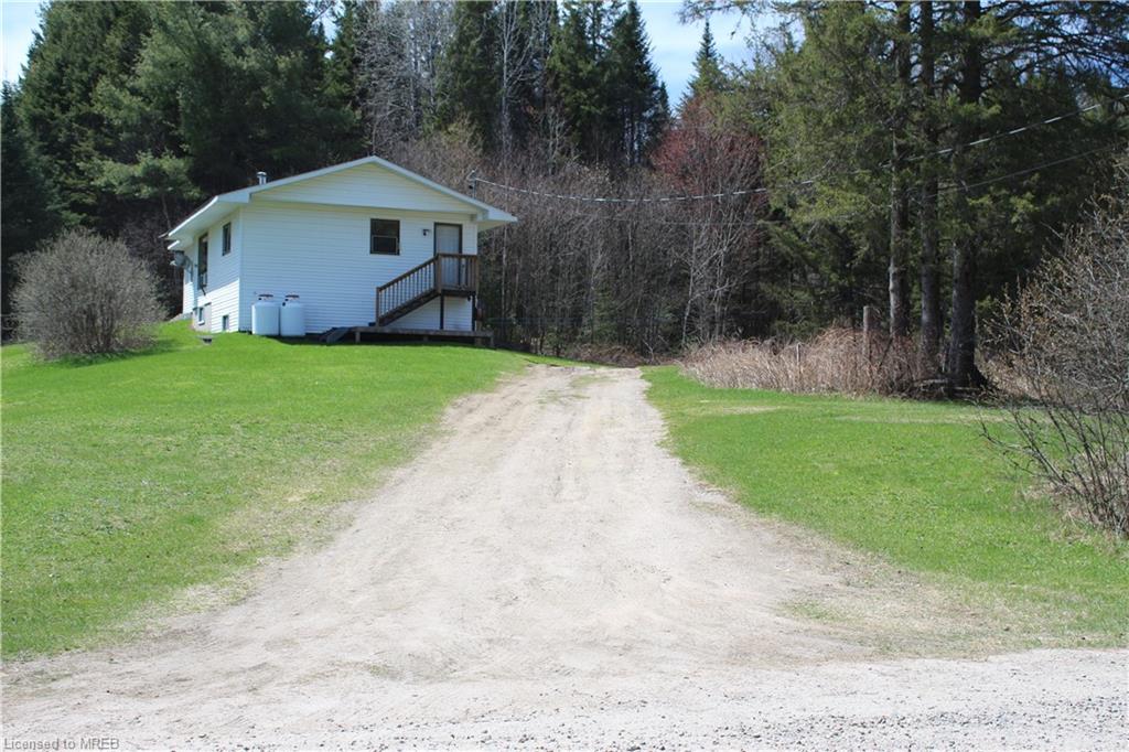 355 N Horn Lake Rd, Inactive in Burks Falls Zoocasa