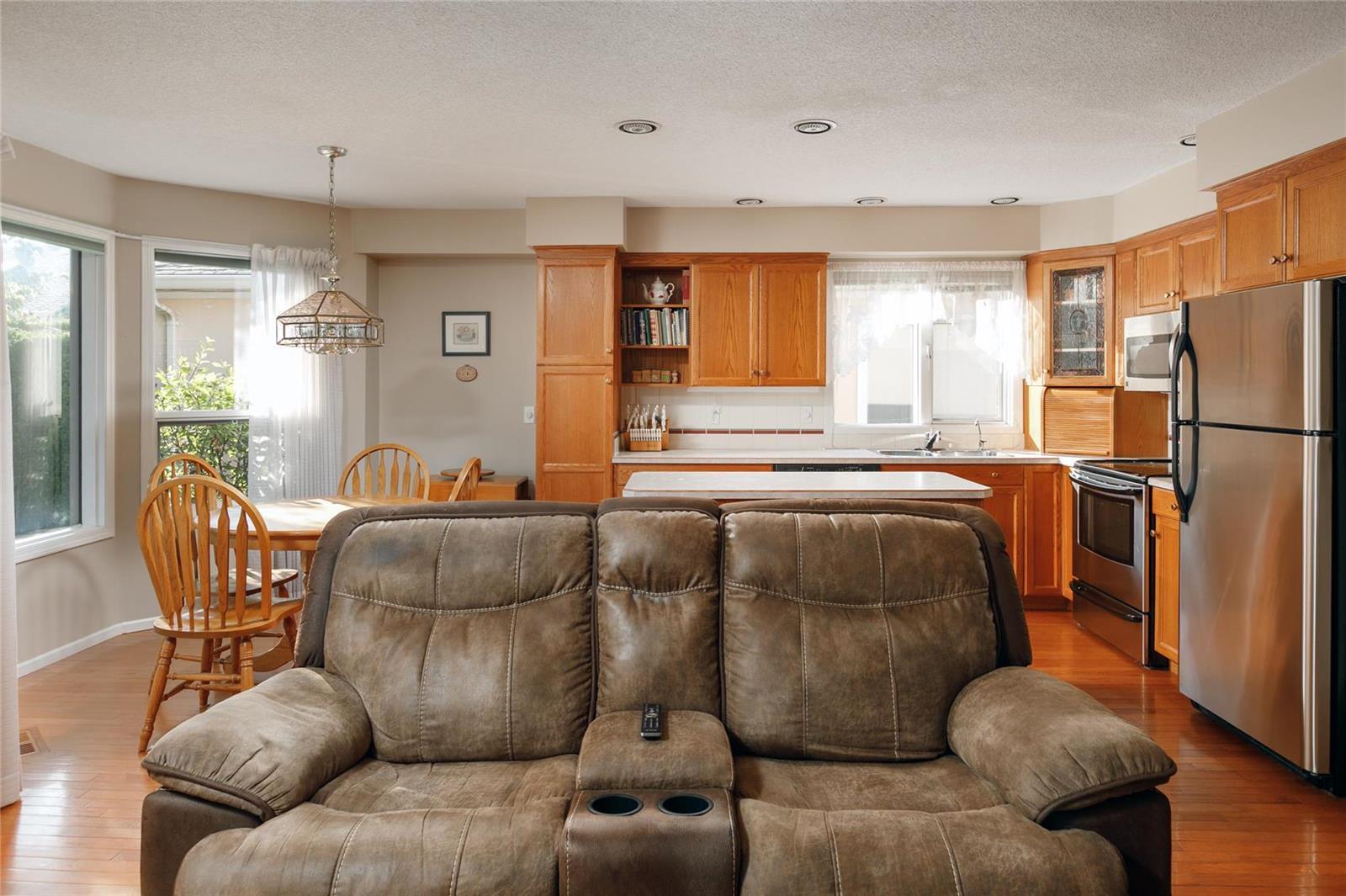 147 1201 Cameron Avenue, For Sale in Kelowna Zoocasa