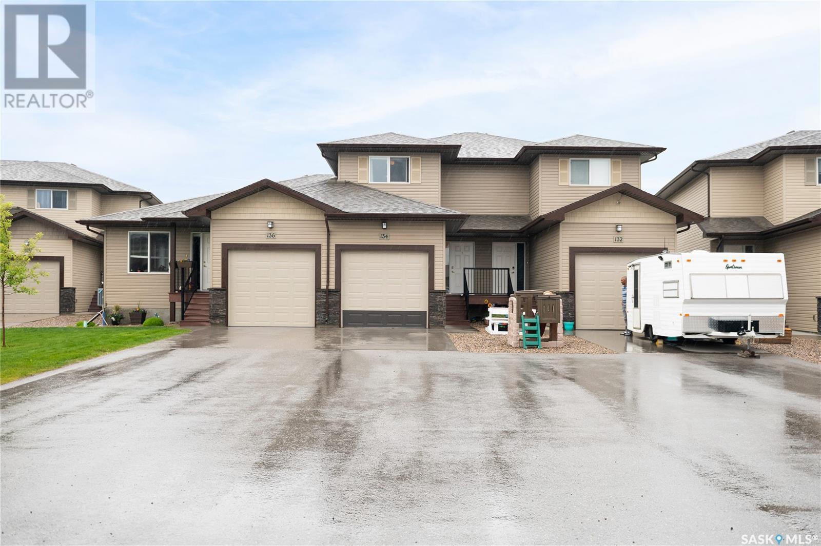 134 Plains Circle, For Sale in Pilot Butte Zoocasa