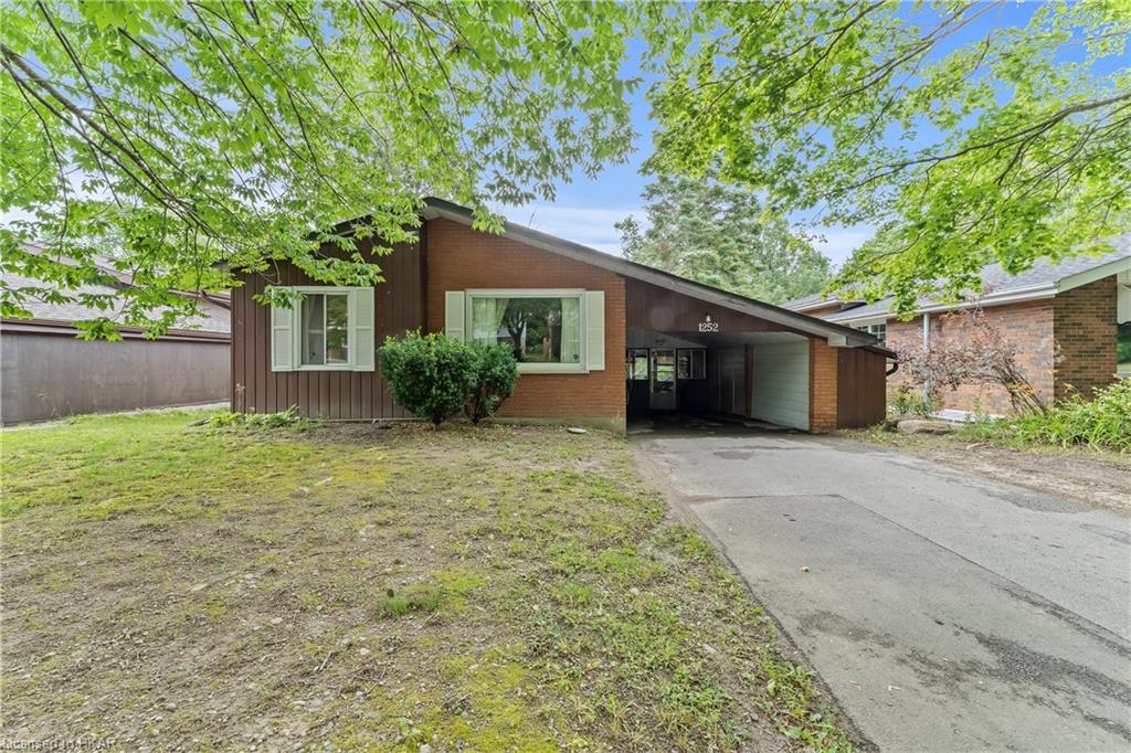 1252 Cartier Blvd, Sold in Peterborough Zoocasa