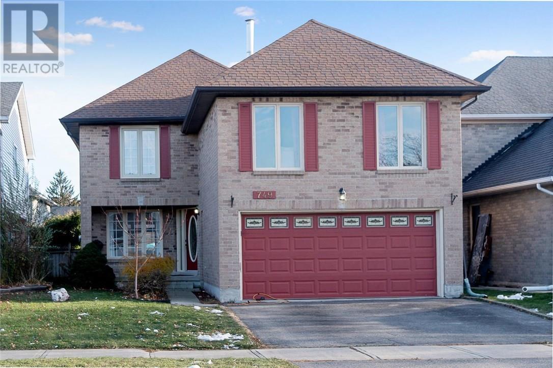 749 Hawkins Crescent Burlington 30700664 Zoocasa