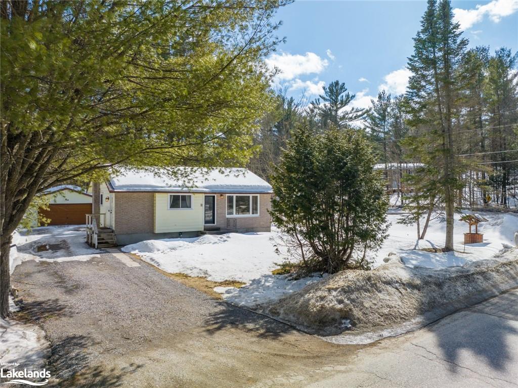 1 Mcnabb Street, Sold in Bracebridge Zoocasa