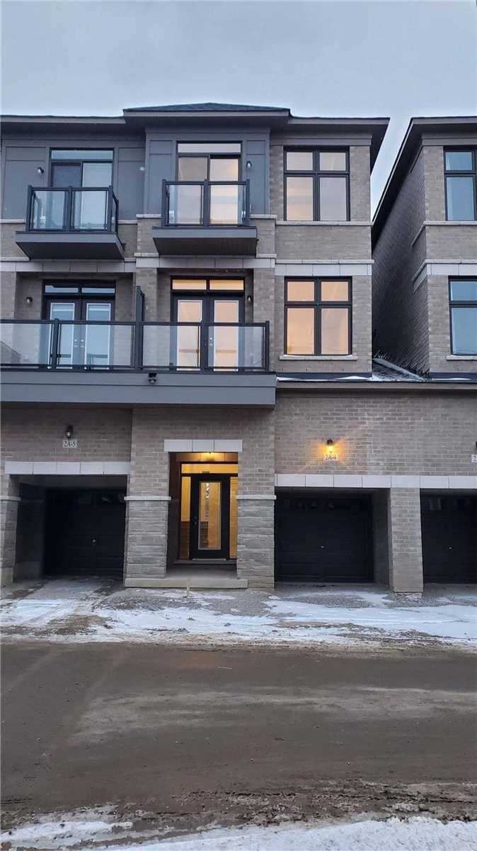 4 2a Muir Ave, For Rent in Toronto Zoocasa