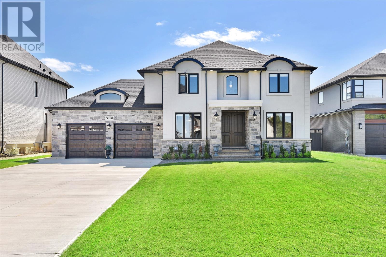 3820 Donato Drive, LaSalle (20012915) Zoocasa