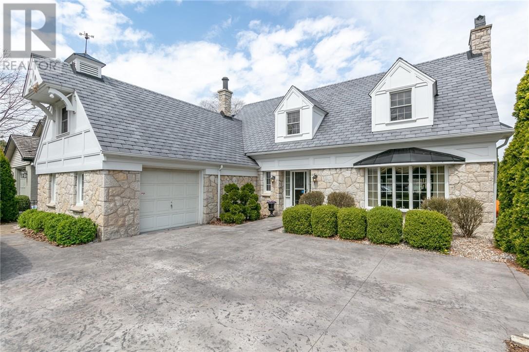 6470 Riverside Drive East, Windsor (18000640) Zoocasa