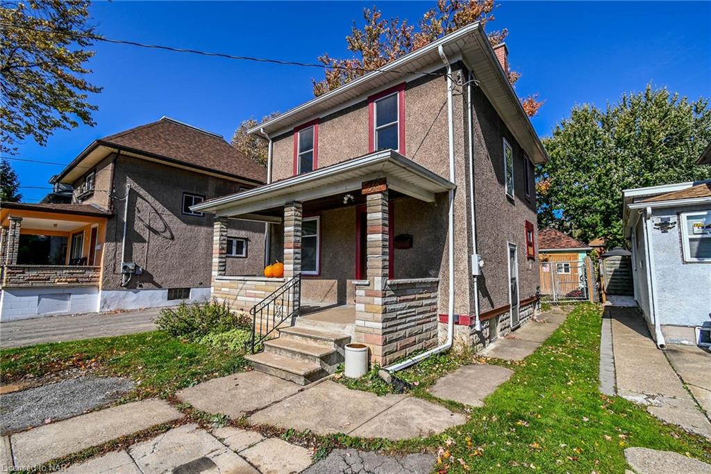 30 Albert Street, For Sale in Welland Zoocasa