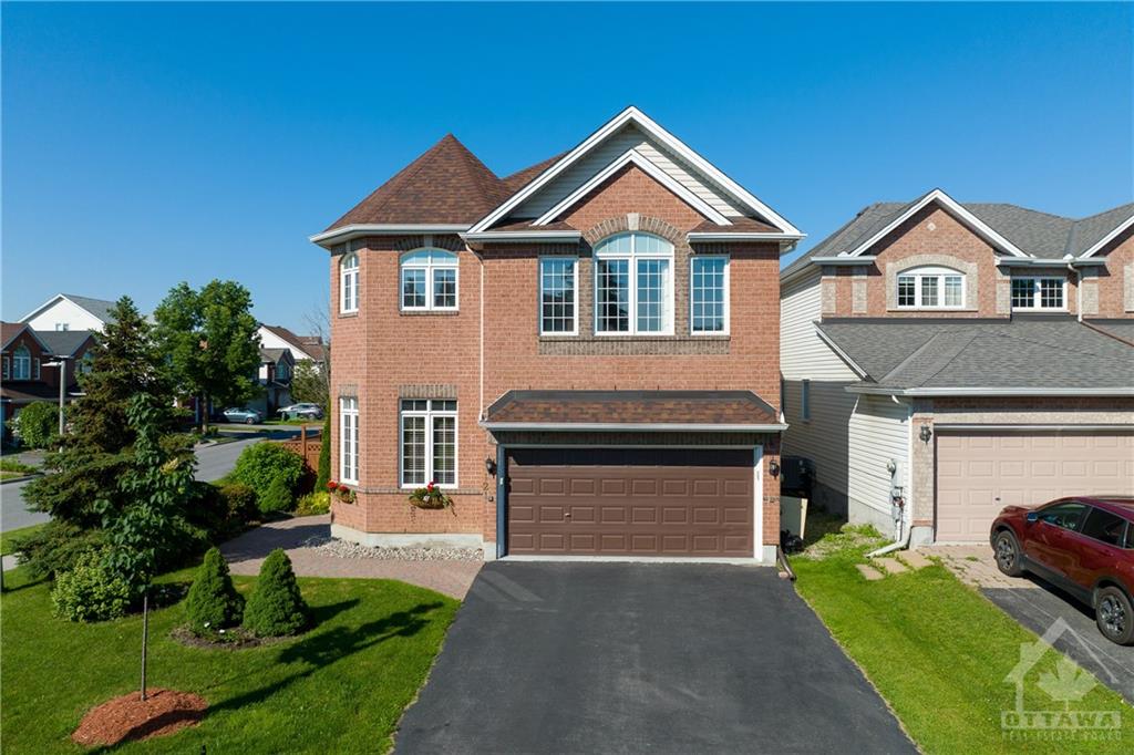 121 Whitestone Drive, Inactive in Ottawa Zoocasa