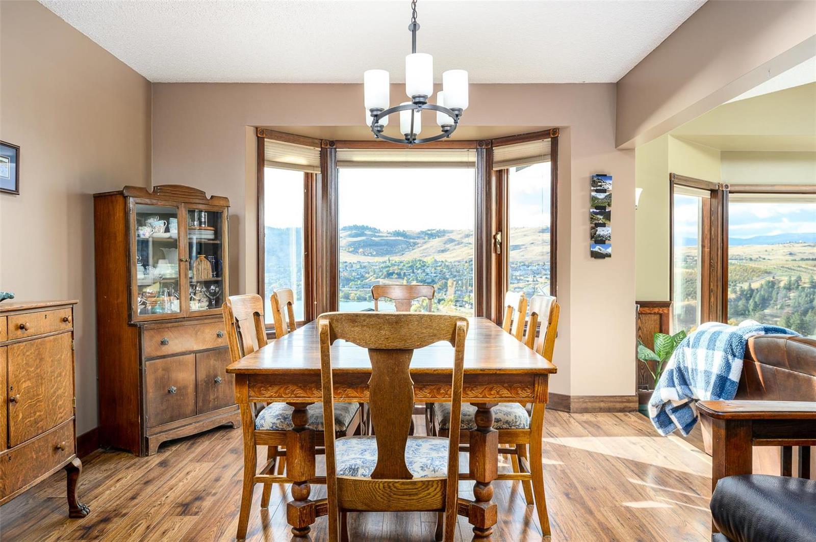 8868 Michael Drive, For Sale in Coldstream Zoocasa