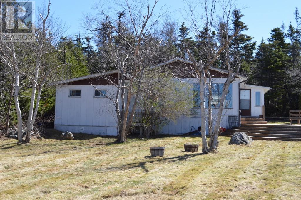 352 Three Island Pond Road, PARADISE (1130536) Zoocasa