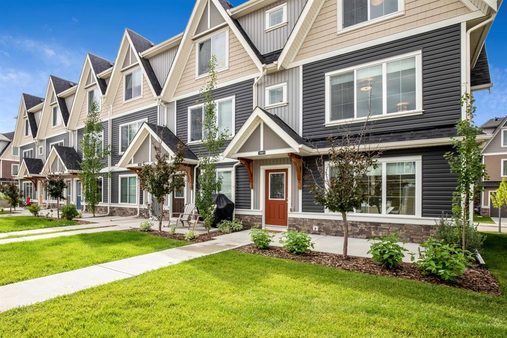 1901, 250 Fireside View, For Sale in Cochrane Zoocasa