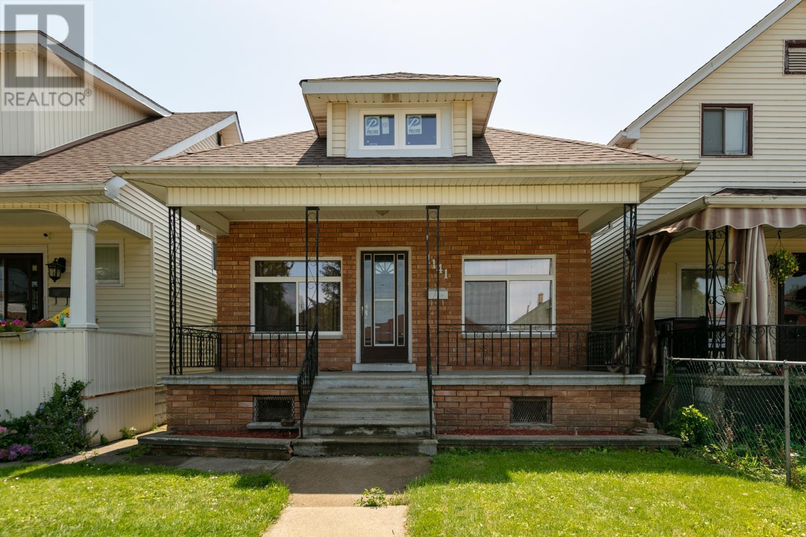 1141 Tuscarora Street, Windsor Sold for XXX,XXX Zoocasa