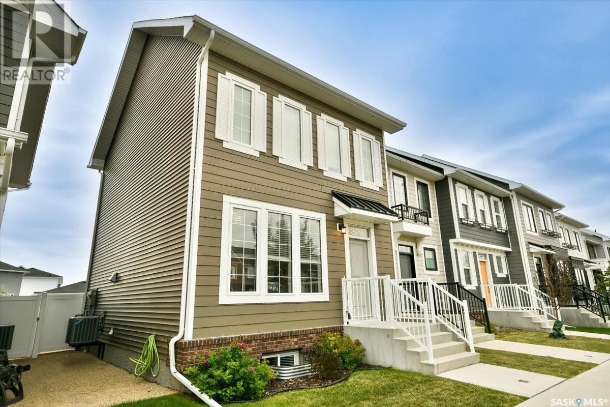 3265 Chuka Boulevard, For Sale in Regina Zoocasa