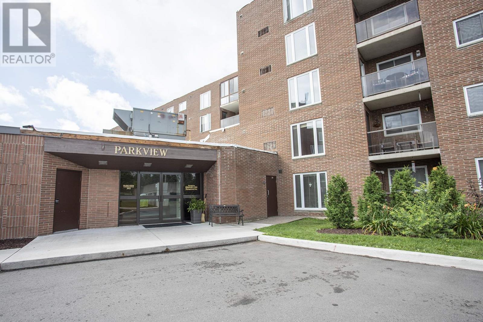 303 Macdonald 207, Sault Ste. Marie (SM129622) Zoocasa