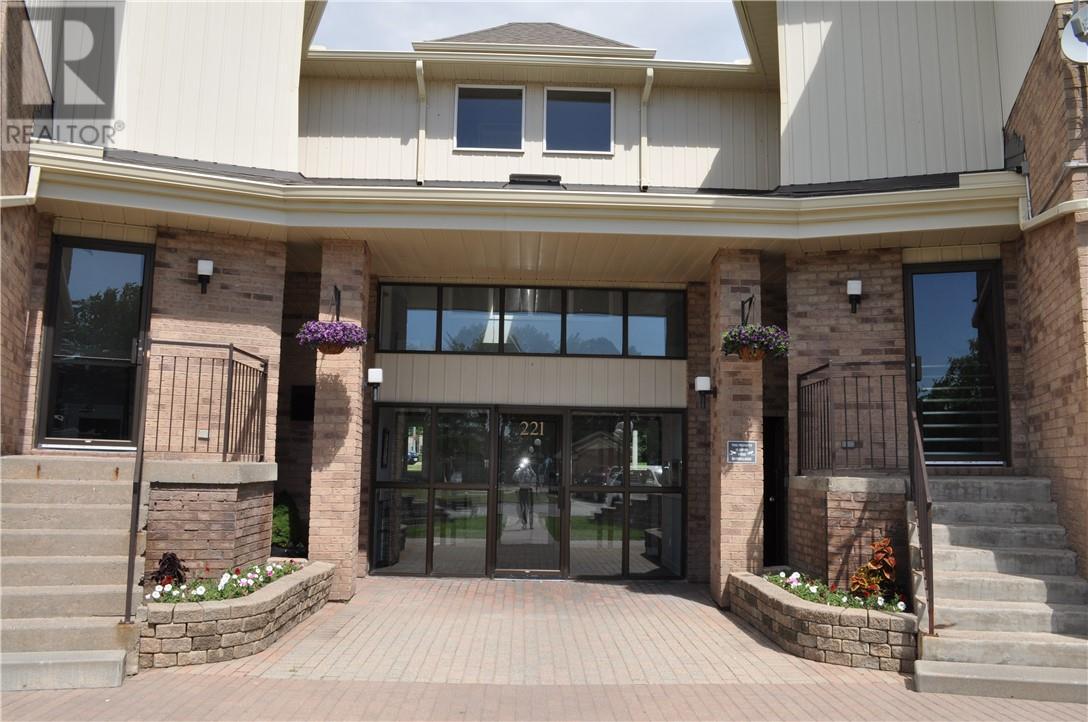 203 221 North Park Street, Belleville (205703) Zoocasa