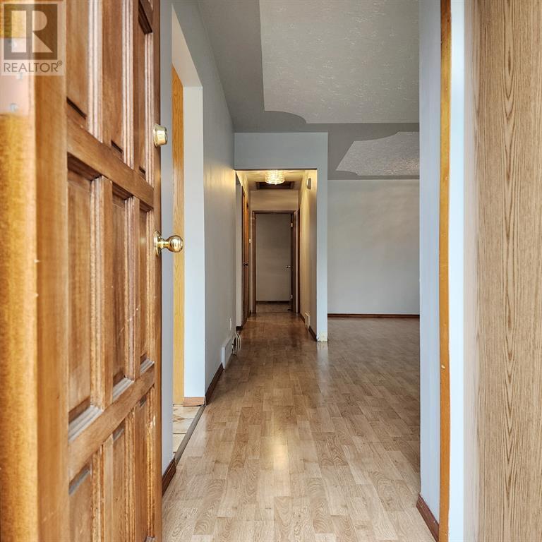 1406 Henderson Lake Boulevard S, For Sale in Lethbridge Zoocasa