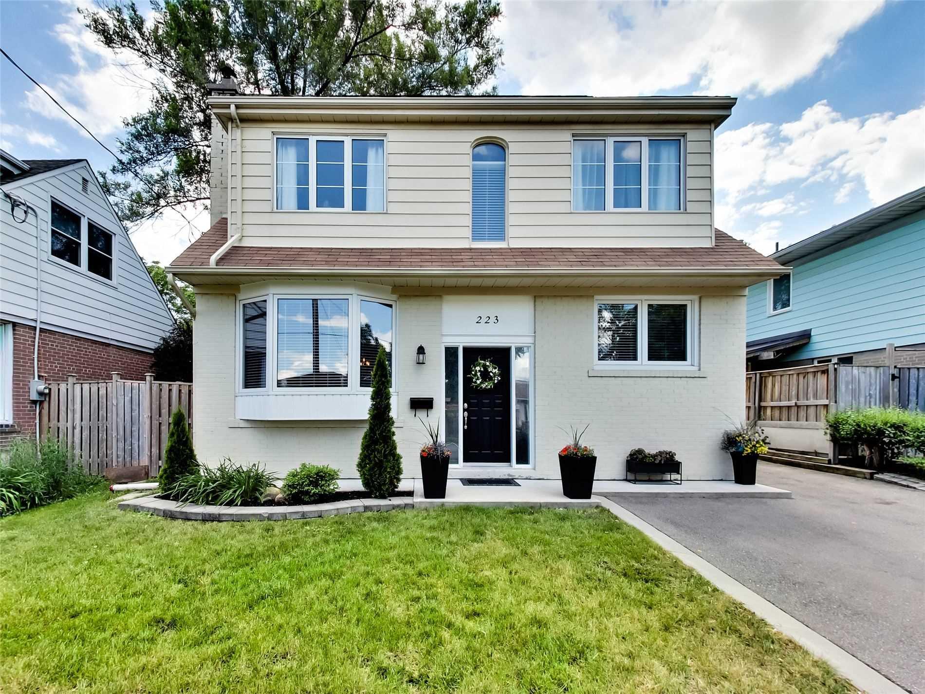 223 Elmhurst Dr, Toronto (W4595166) Zoocasa