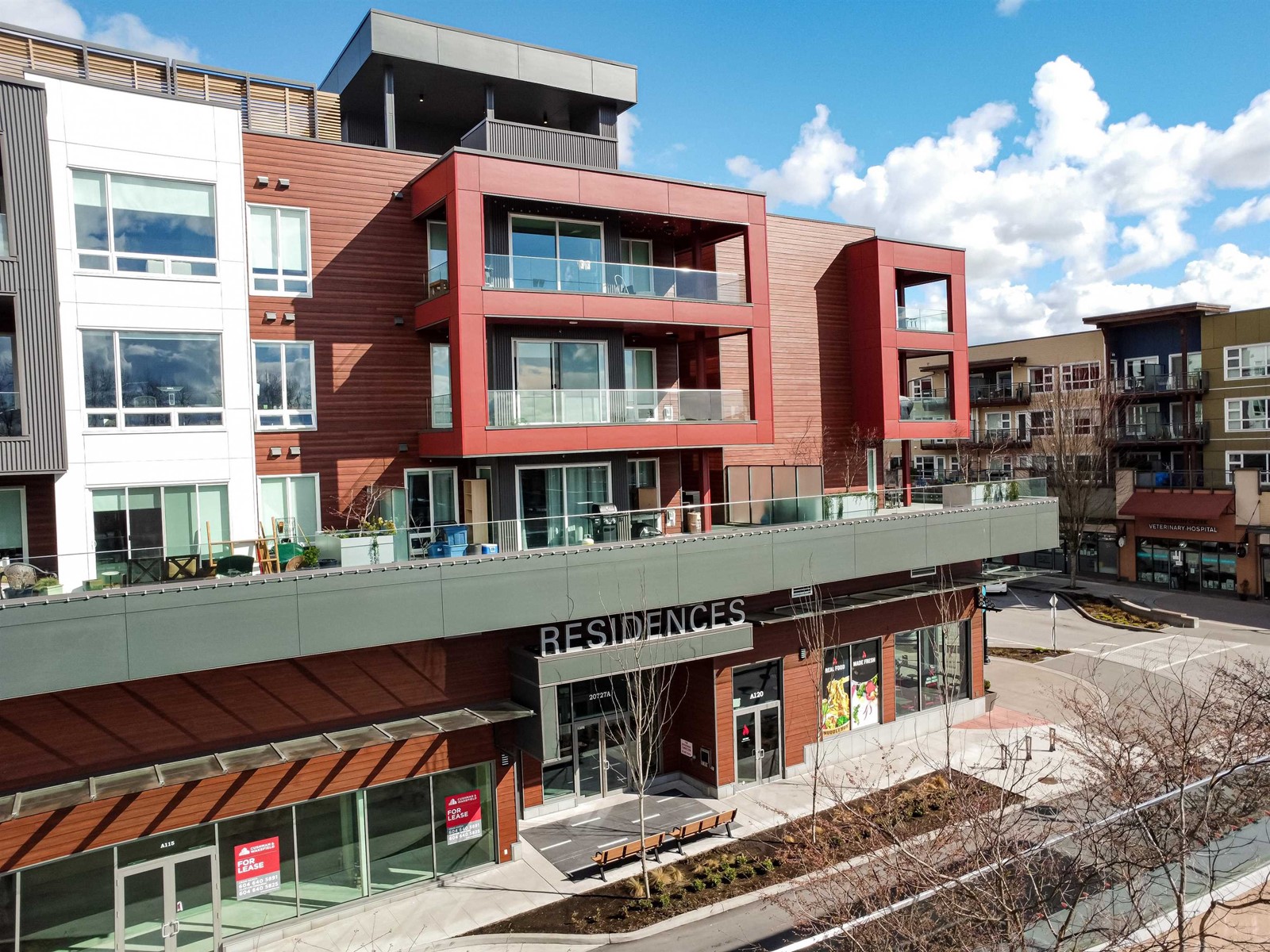 a402 20727 Willoughby Town Centre Drive, For Sale in Langley Zoocasa