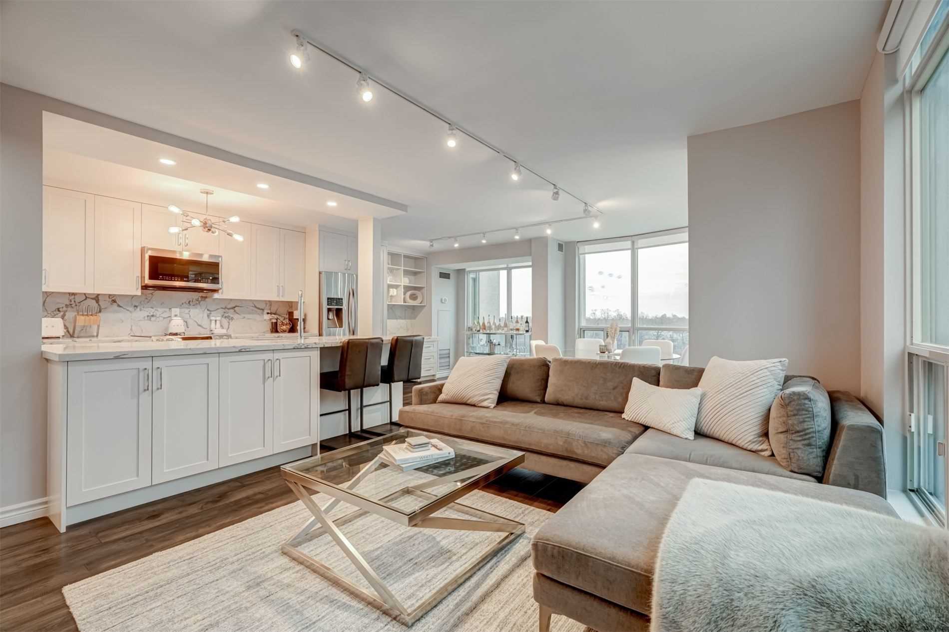 701 942 Yonge St, For Sale in Toronto Zoocasa