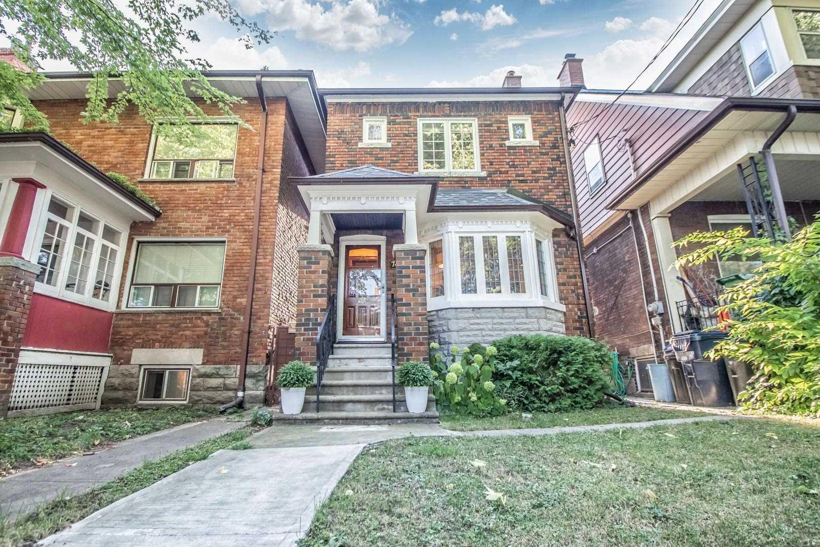 740 Manning Ave, Toronto (C4589075) Zoocasa